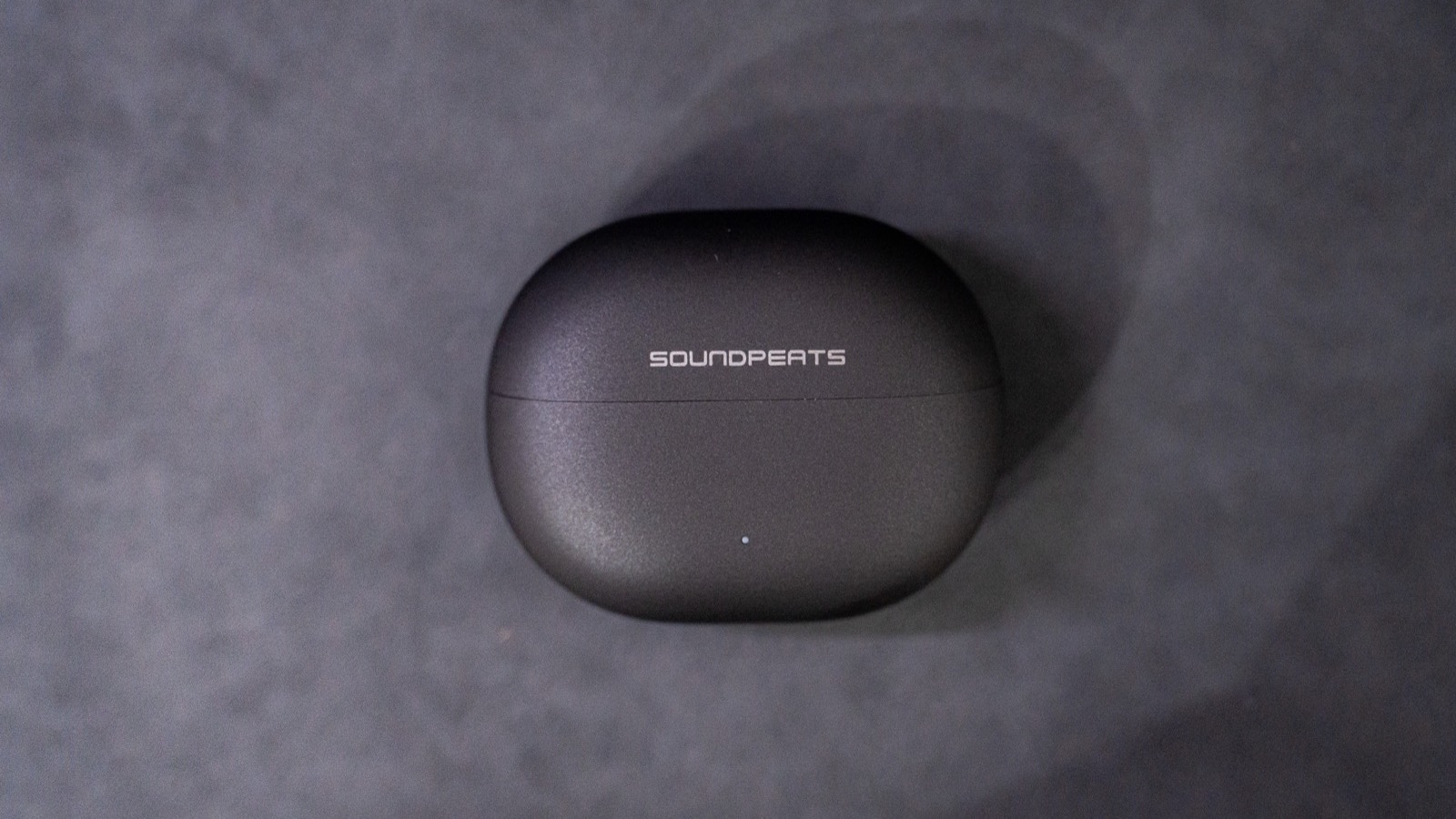 SOUNDPEATS UU2のケース閉じたカット