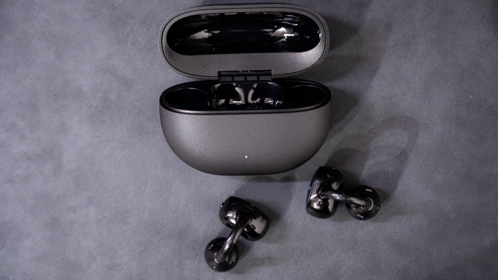 SOUNDPEATS UU2イヤーカフの全体カット